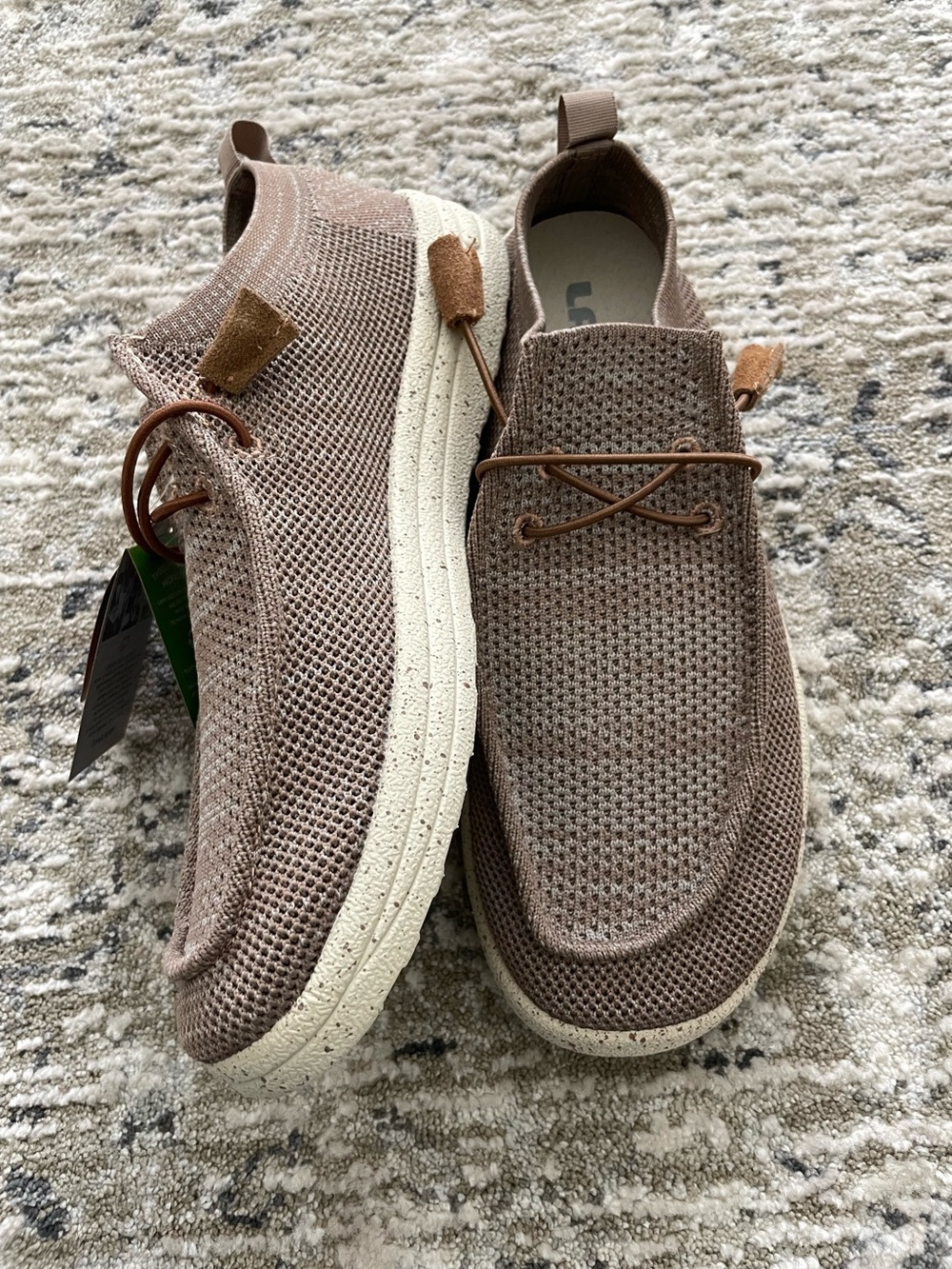 LAMO Men’s Lightweight Sneakers Size 9 Beige (hey dude style) - Picture 3 of 7